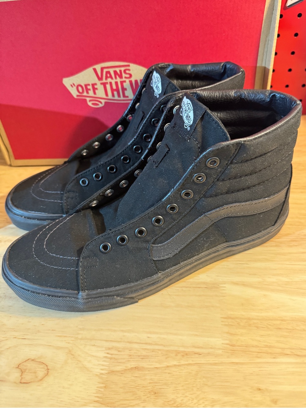 Vans Men's Sk8-Hi Black Canvas High-Top Size 10D